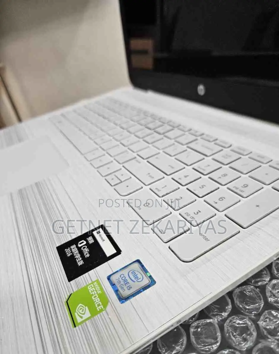 New Laptop HP Pavilion 15 8GB Intel Core I5 HDD 1T