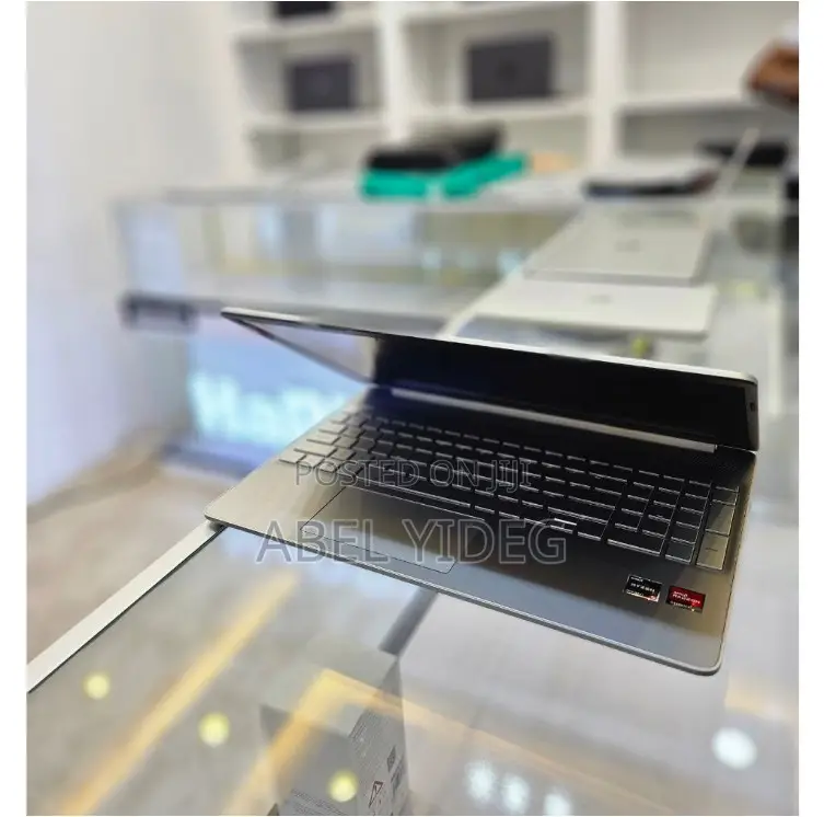 New Laptop HP Stream Notebook 8GB AMD Ryzen 5 SSD 512GB