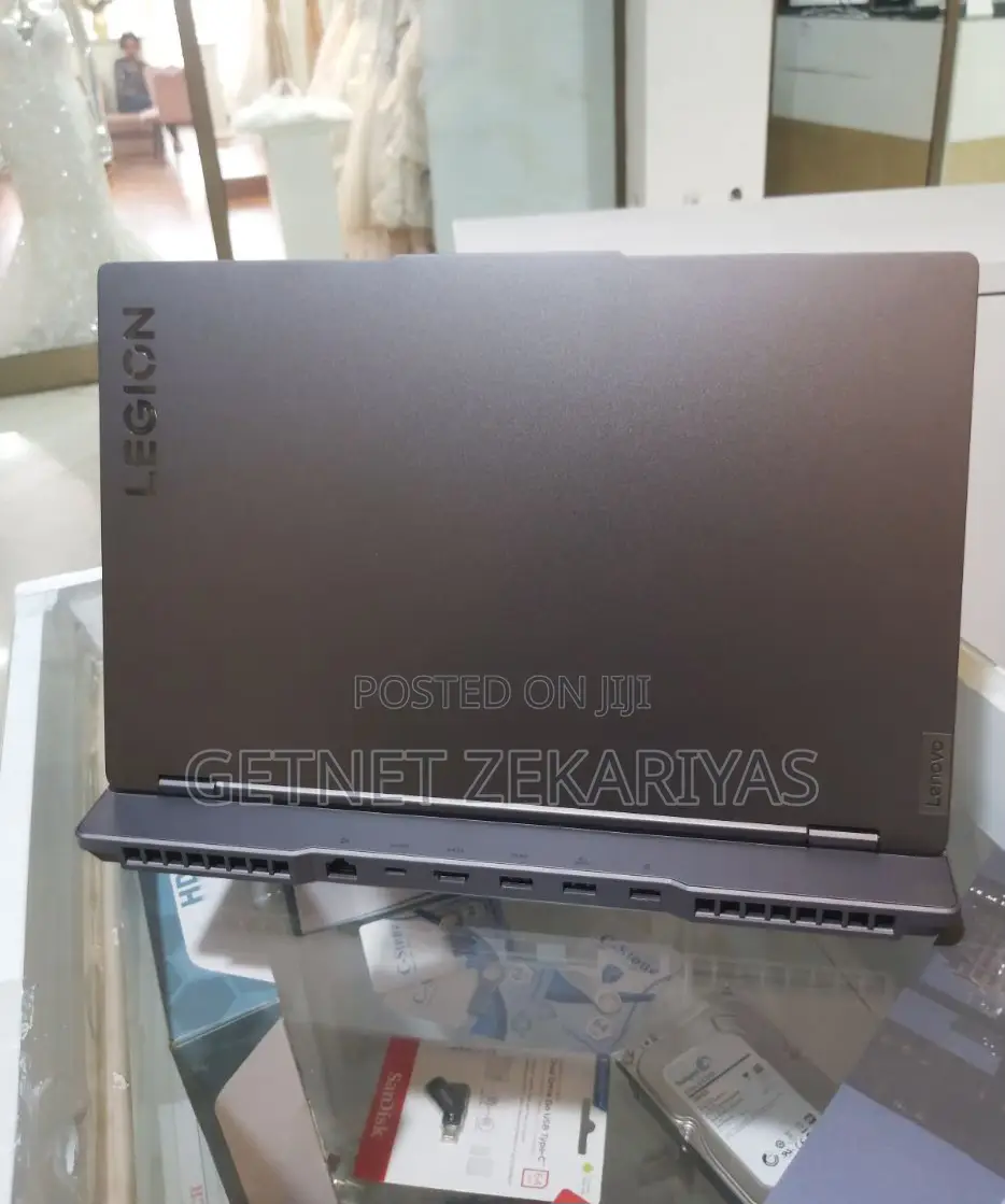 New Laptop Lenovo Legion 5 16GB AMD Ryzen 7 SSD 512GB