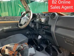 Toyota Land Cruiser 2021 Gold