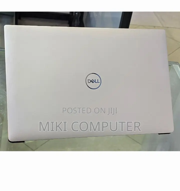 New Laptop Dell XPS 15 16GB Intel Core I9 SSD 512GB