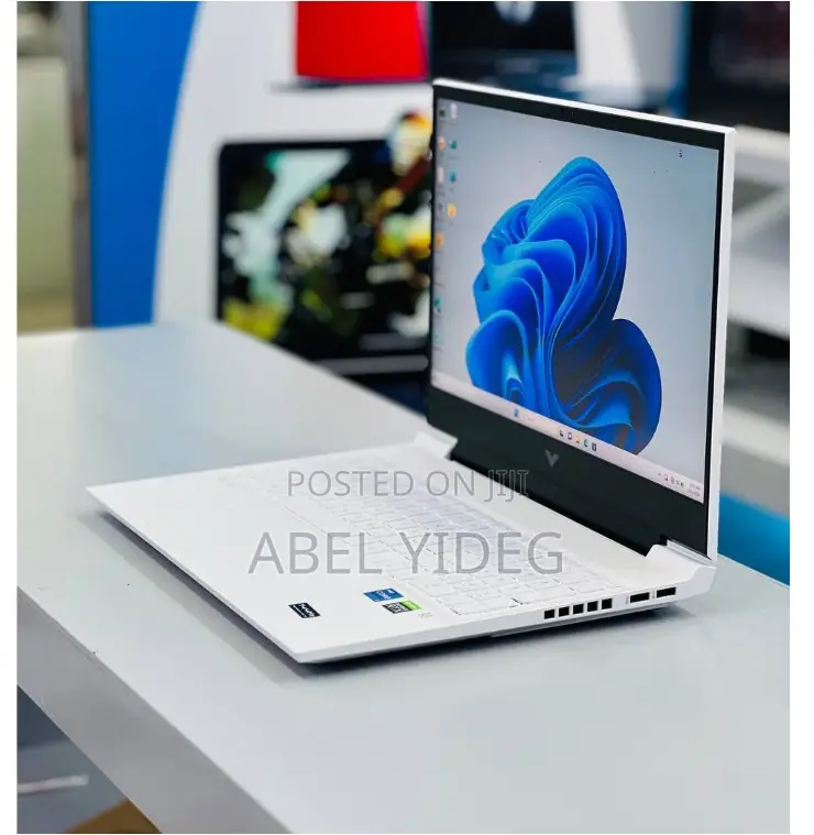 New Laptop HP Victus 16 16GB Intel Core I7 SSD 512GB