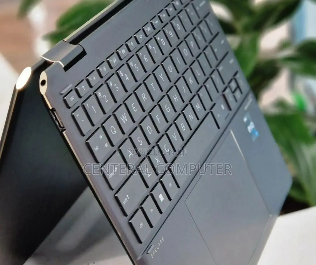 New Laptop HP Spectre 13t 16GB Intel Core I7 SSD 1T