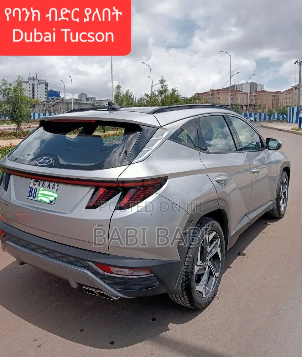 Hyundai Tucson 2022 Silver