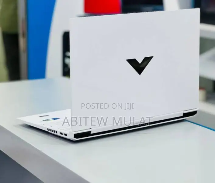 New Laptop HP Victus 15 16GB Intel Core I7 SSD 512GB