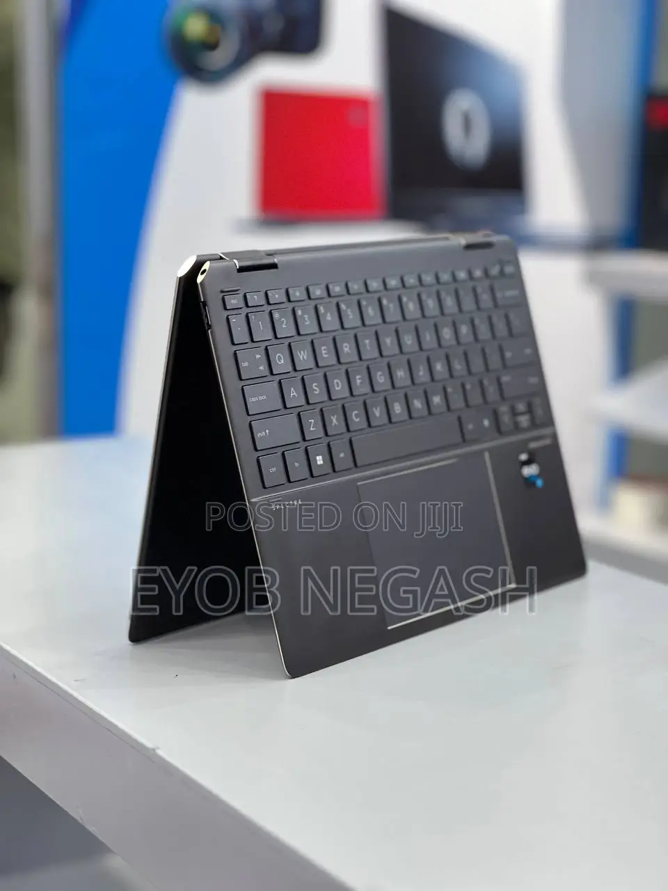 New Laptop HP Spectra 13 16GB Intel Core I7 SSD 1T