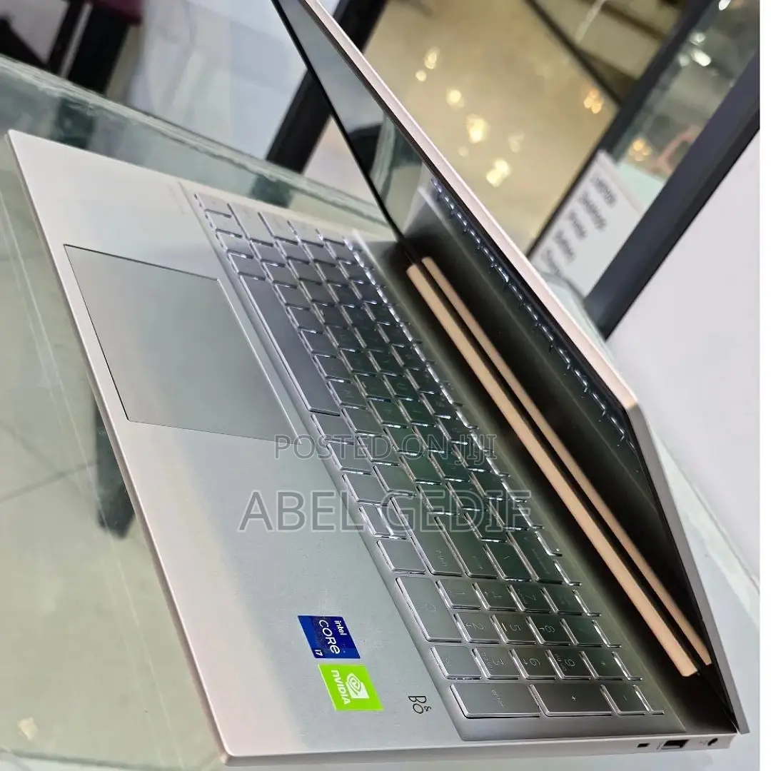 New Laptop HP Pavilion 15 16GB Intel Core I7 SSD 512GB