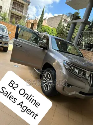 Toyota Land Cruiser Prado 2022 Gold