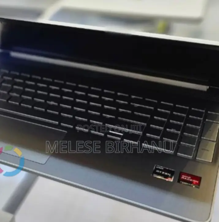 New Laptop HP 8GB AMD Ryzen 5 SSD 512GB