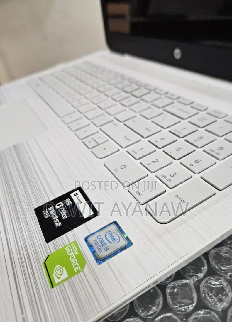 New Laptop HP Pavilion 15 8GB Intel Core I5 HDD 1T