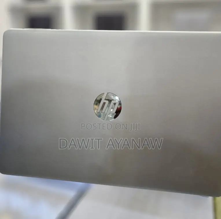 New Laptop HP 8GB AMD Ryzen 5 SSD 512GB
