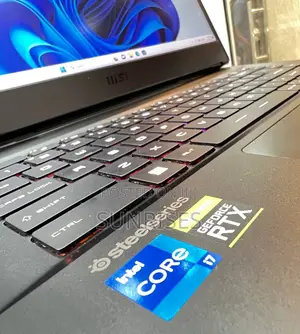 New Laptop MSI GP75 Leopard 16GB Intel Core I7 SSD 1T