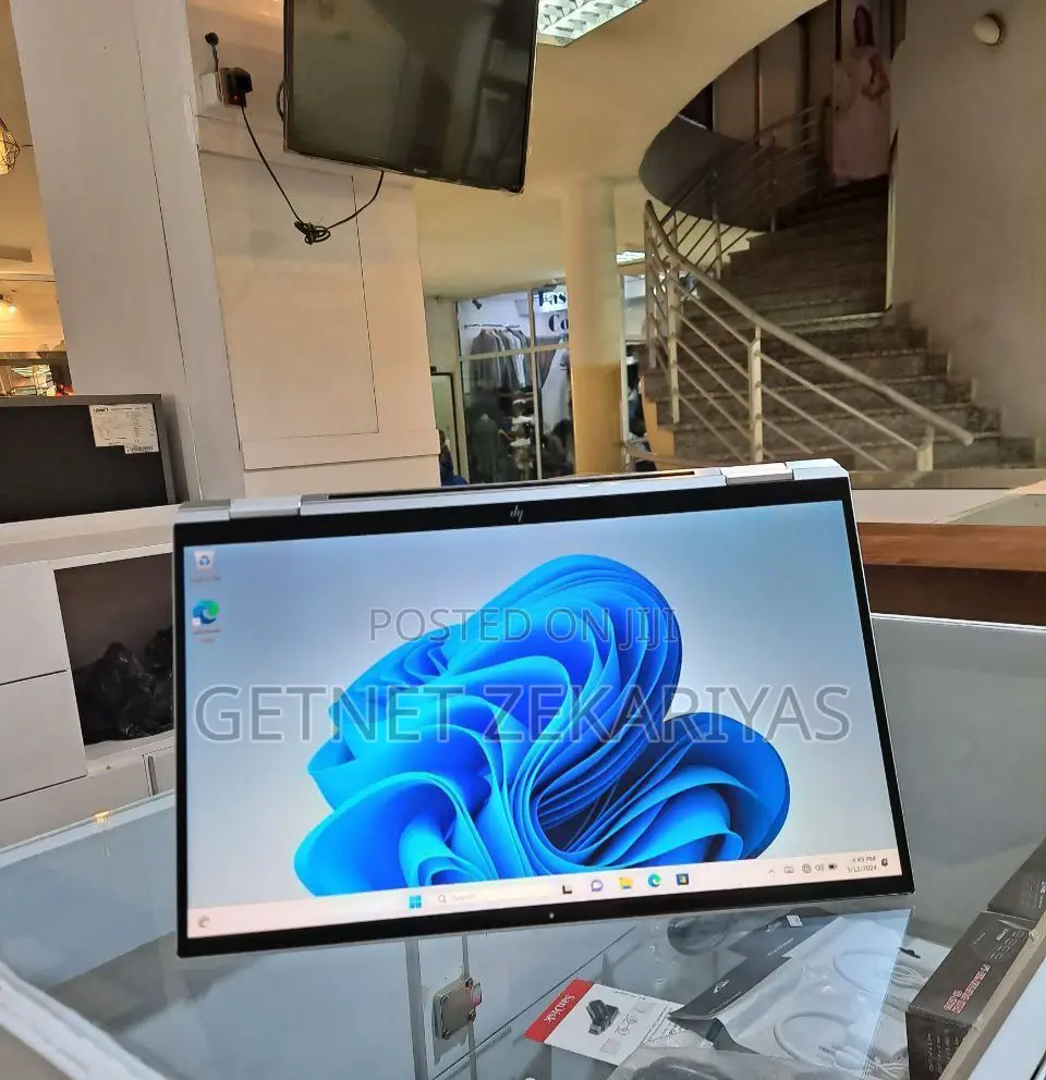 New Laptop HP Spectre 16GB Intel Core I7 SSD 512GB