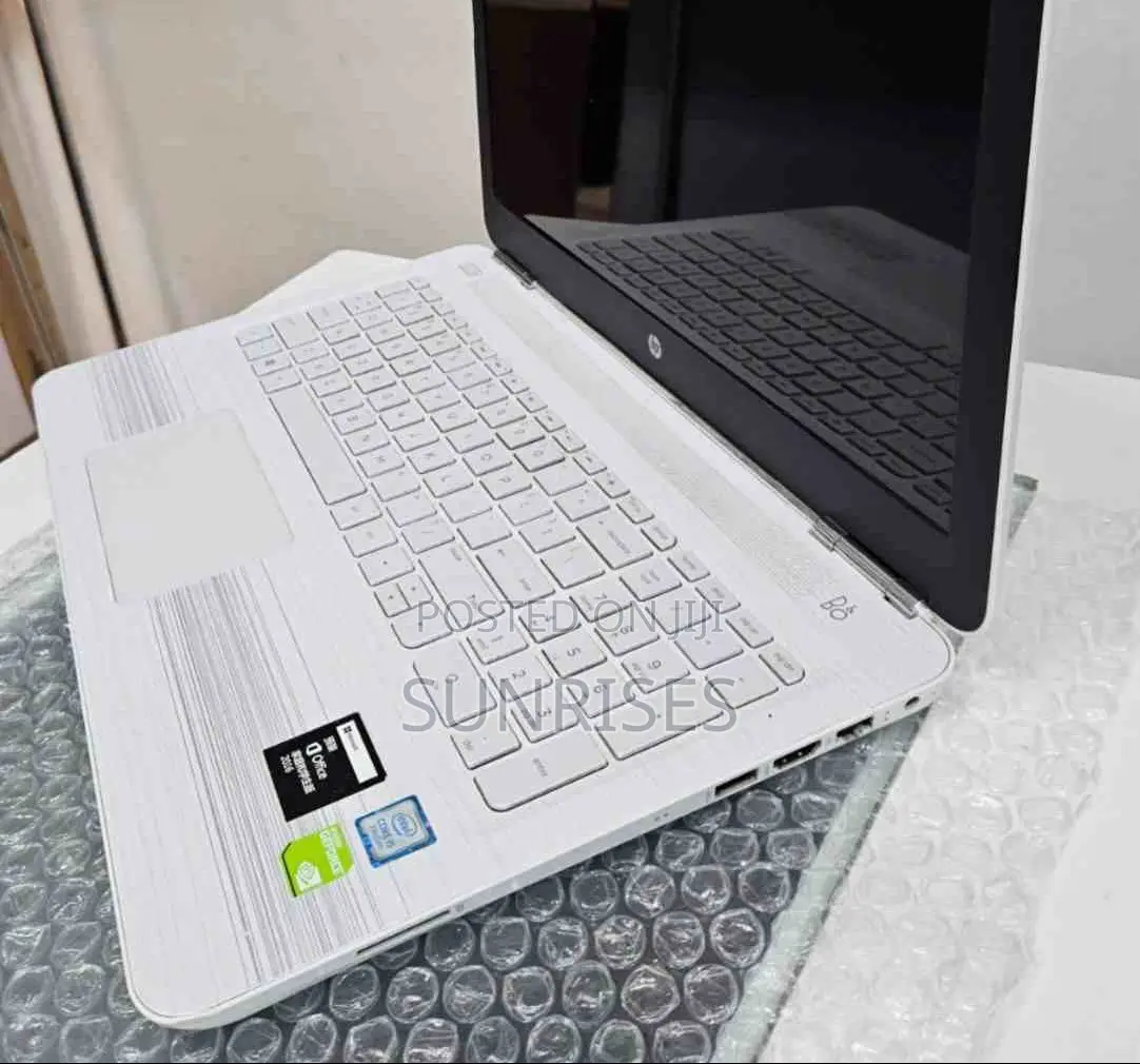 New Laptop HP Pavilion 15 8GB Intel Core I5 HDD 1T
