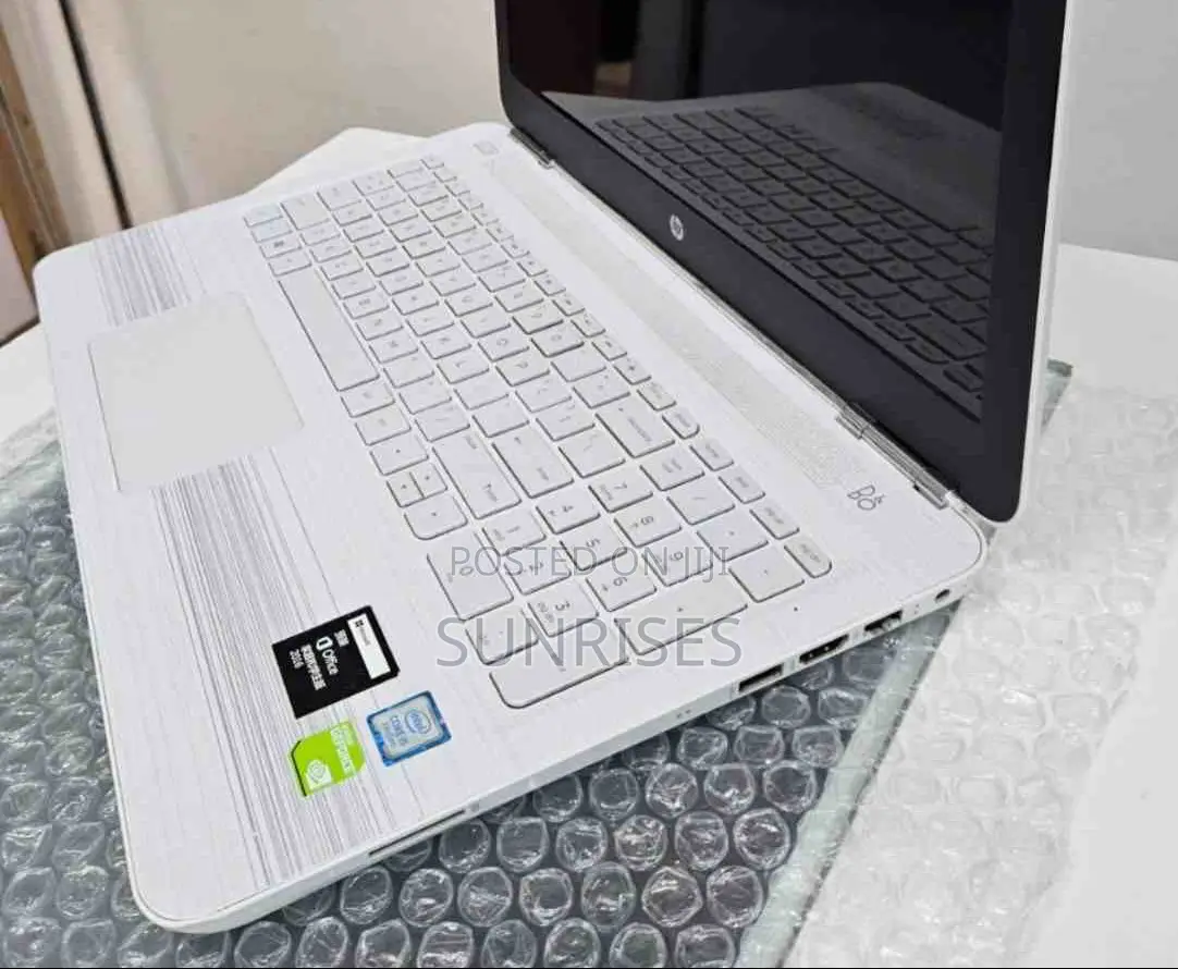 New Laptop HP Pavilion 15 8GB Intel Core I5 HDD 1T