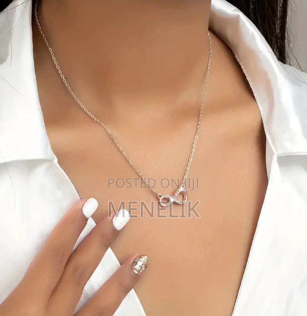 Goldplated Infinity Pendant Necklace