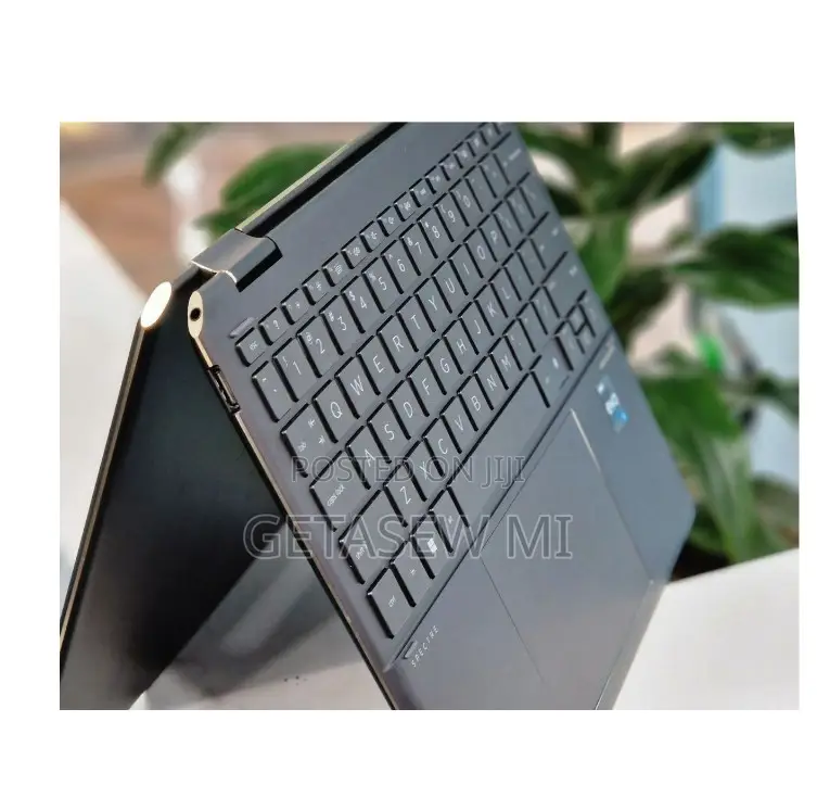 New Laptop HP Spectre X360 13 16GB Intel Core I7 SSD 1T