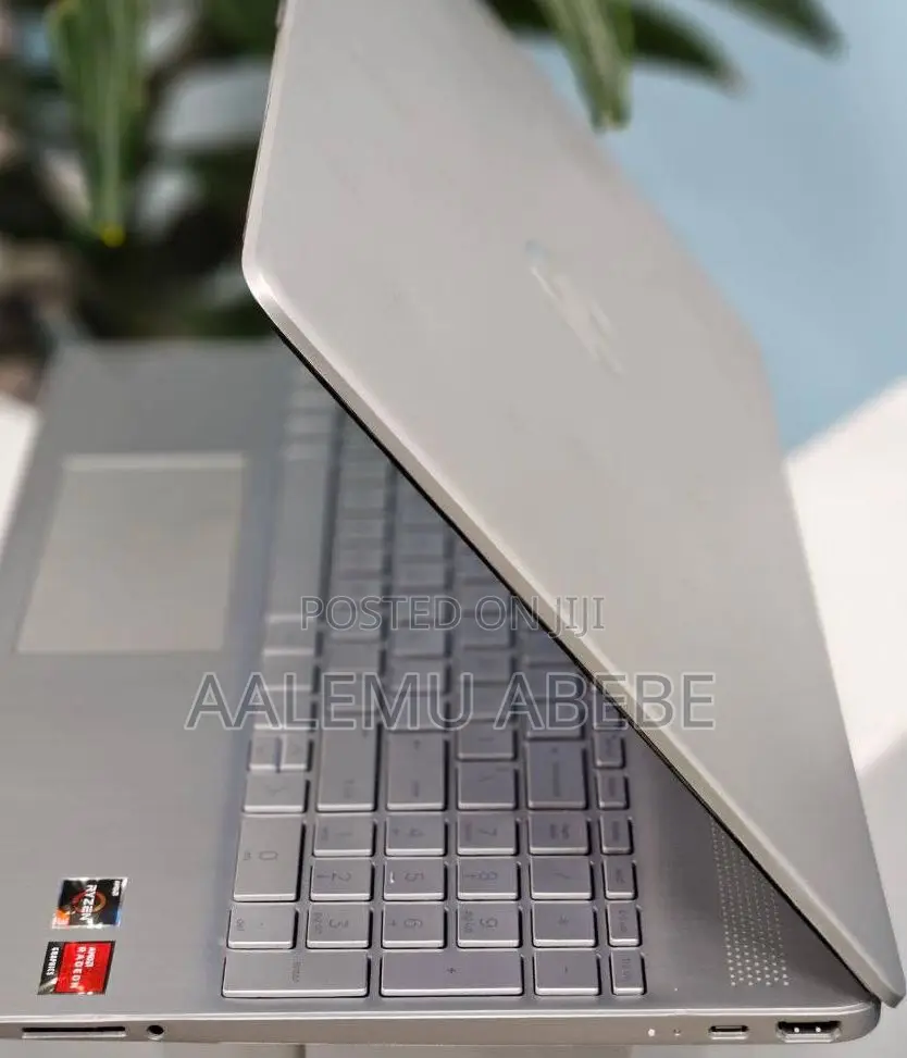 New Laptop HP Stream Notebook 8GB AMD Ryzen 3 SSD 512GB