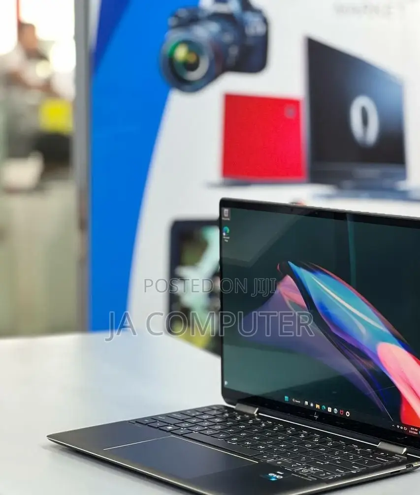 New Laptop HP Spectre 16GB Intel Core I7 SSD 1T