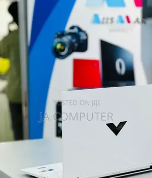 New Laptop HP Victus 15 16GB Intel Core I7 SSD 512GB