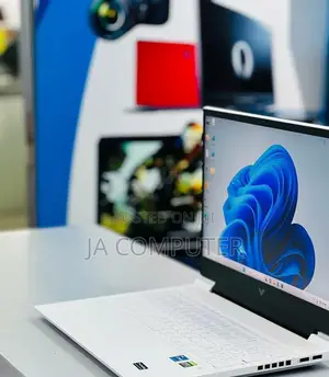 New Laptop HP Victus 15 16GB Intel Core I7 SSD 512GB