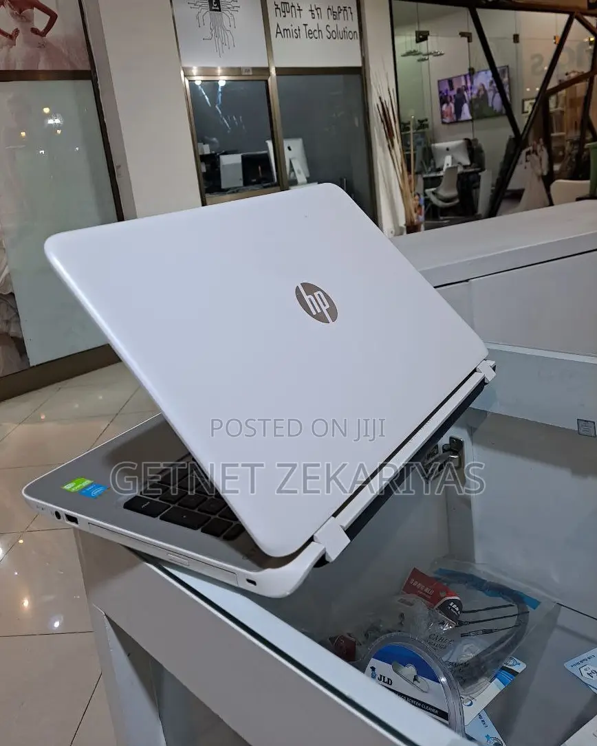 New Laptop HP Pavilion 15 8GB Intel Core I5 HDD 1T