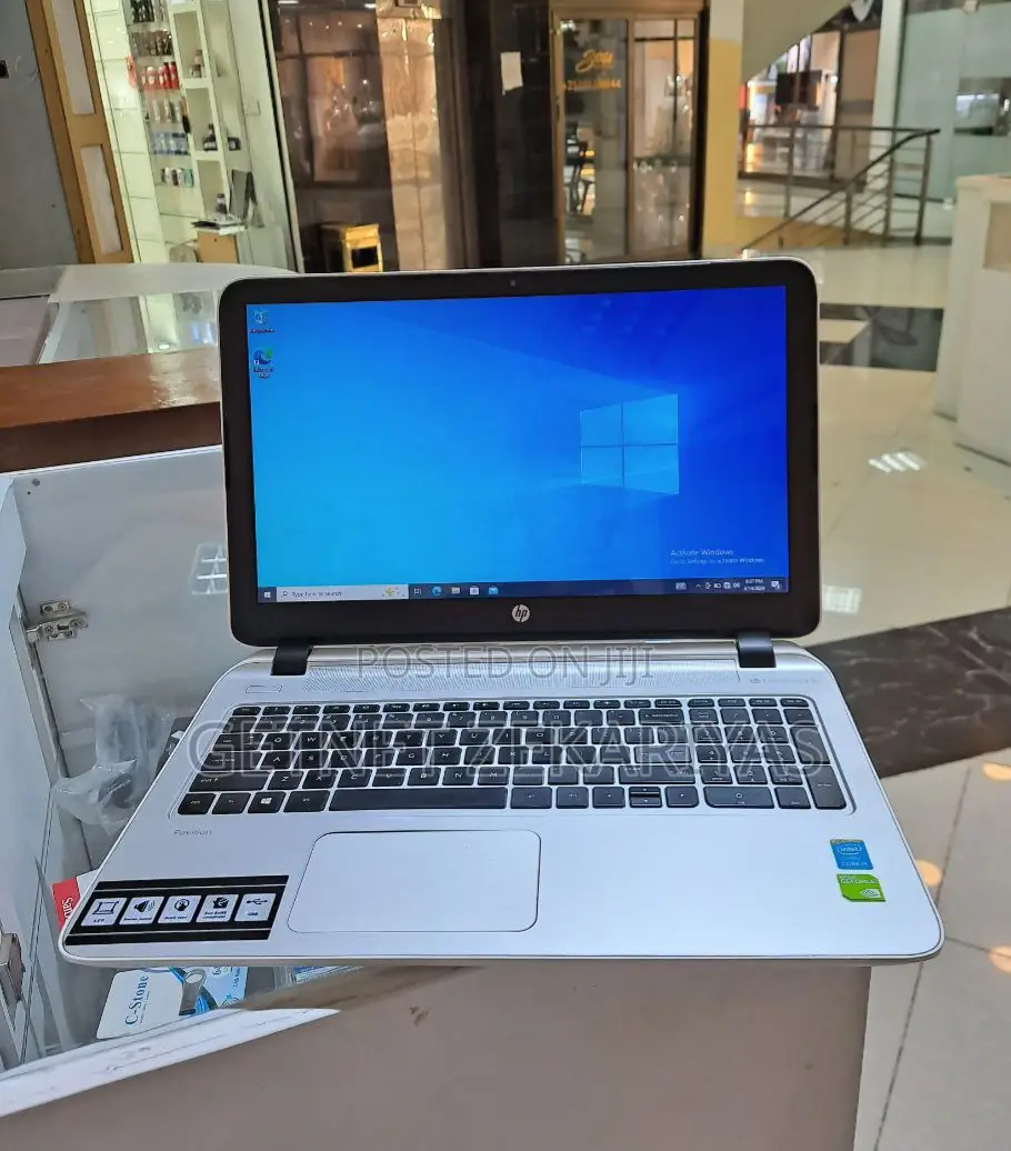 New Laptop HP Pavilion 15 8GB Intel Core I5 HDD 1T