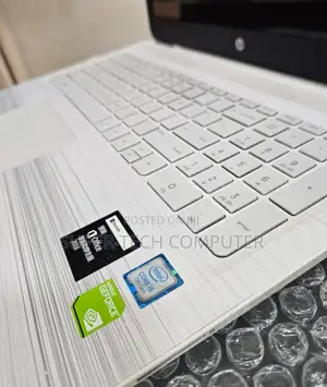 Photo - New Laptop HP Pavilion 15 8GB Intel Core I5 SSD 1T