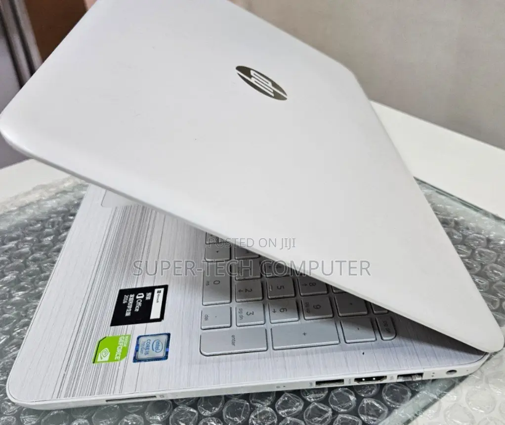 New Laptop HP Pavilion 15 8GB Intel Core I5 SSD 1T