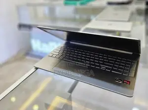 New Laptop HP 8GB AMD Ryzen 5 SSD 512GB