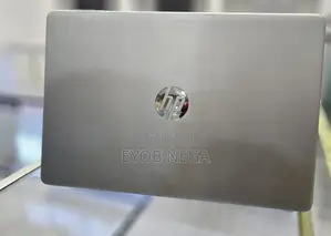 New Laptop HP 8GB AMD Ryzen 5 SSD 512GB