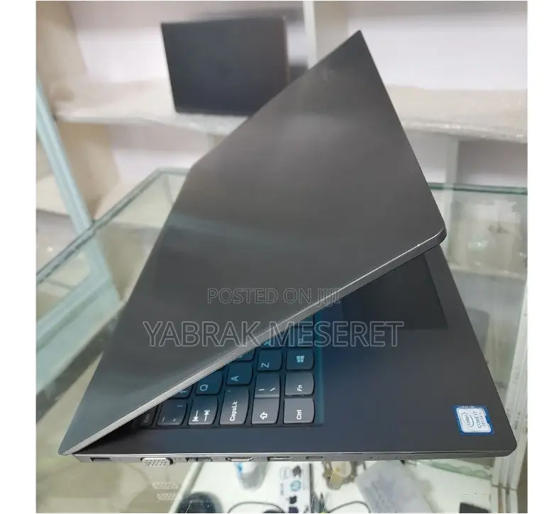 New Laptop Lenovo Ideapad 3 8GB Intel Core I7 HDD 1T