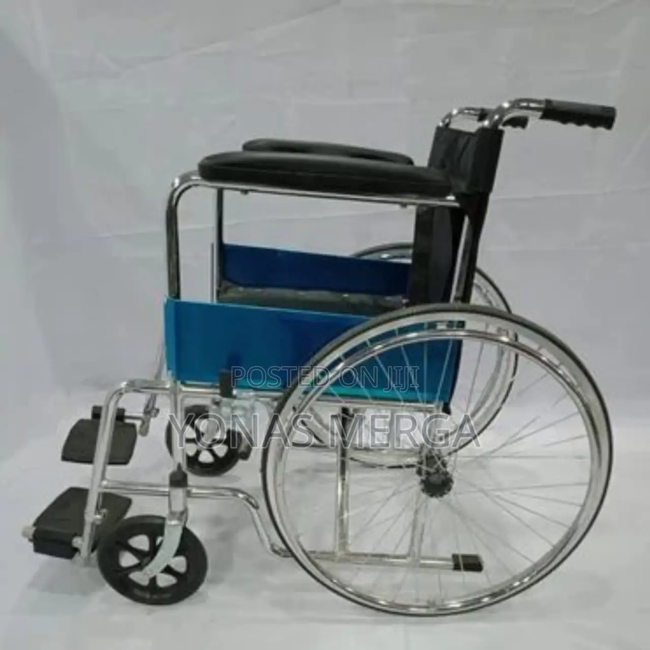 Folding Wheelchair W/Swing Away Foot Rests 46 Cm Seat_