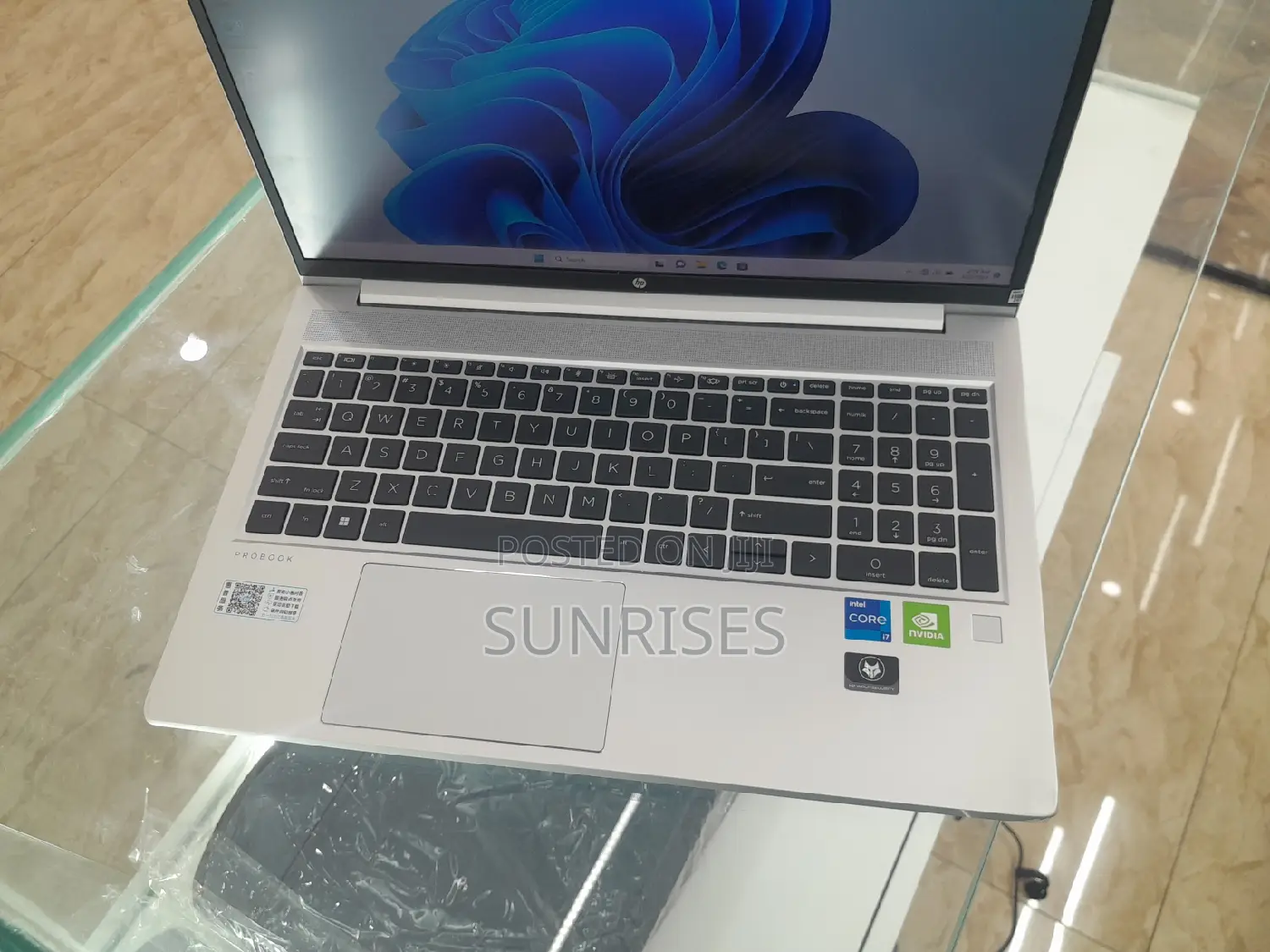 New Laptop HP ProBook 440 G9 8GB Intel Core I7 SSD 1T