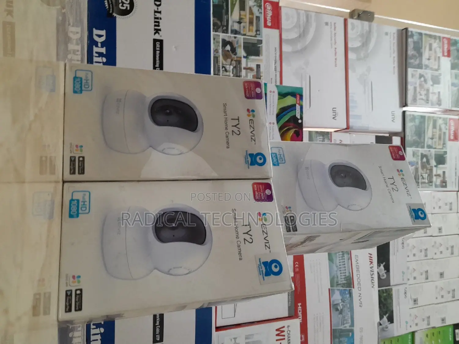 Ezviz Hikvision 360° Security Camera እየተሽከረከረ የሚቀርፅ
