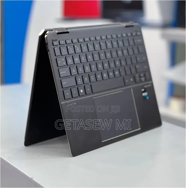 New Laptop HP Spectre X360 16GB Intel Core i7 SSD 512GB