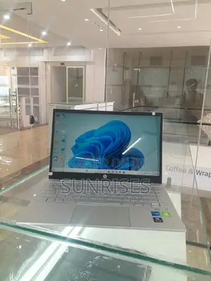 New Laptop HP Pavilion 15 8GB Intel Core I5 SSD 512GB