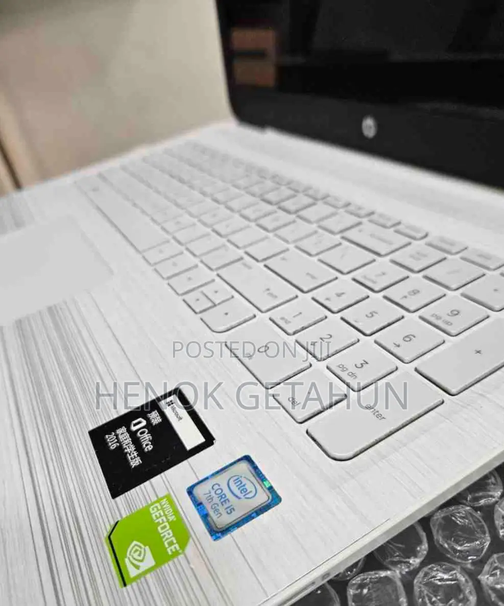 New Laptop HP Pavilion 15 8GB Intel Core I5 HDD 1T