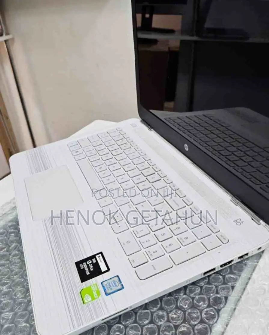 New Laptop HP Pavilion 15 8GB Intel Core I5 HDD 1T