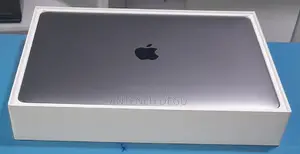 New Laptop Apple MacBook 8GB Intel Core I5 SSD 256GB