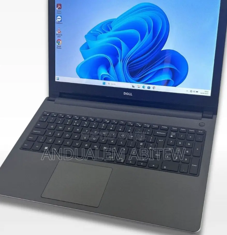 New Laptop Dell Inspiron 15 4GB Intel Core I5 HDD+SSD 500GB