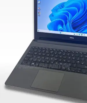 New Laptop Dell Inspiron 15 4GB Intel Core I5 HDD+SSD 500GB