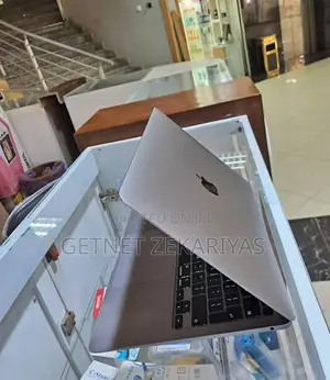 Photo - New Laptop Apple MacBook Air 2020 M1 8GB Apple M1 SSD 256GB