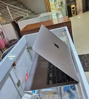 New Laptop Apple MacBook Air 2020 M1 8GB Apple M1 SSD 256GB