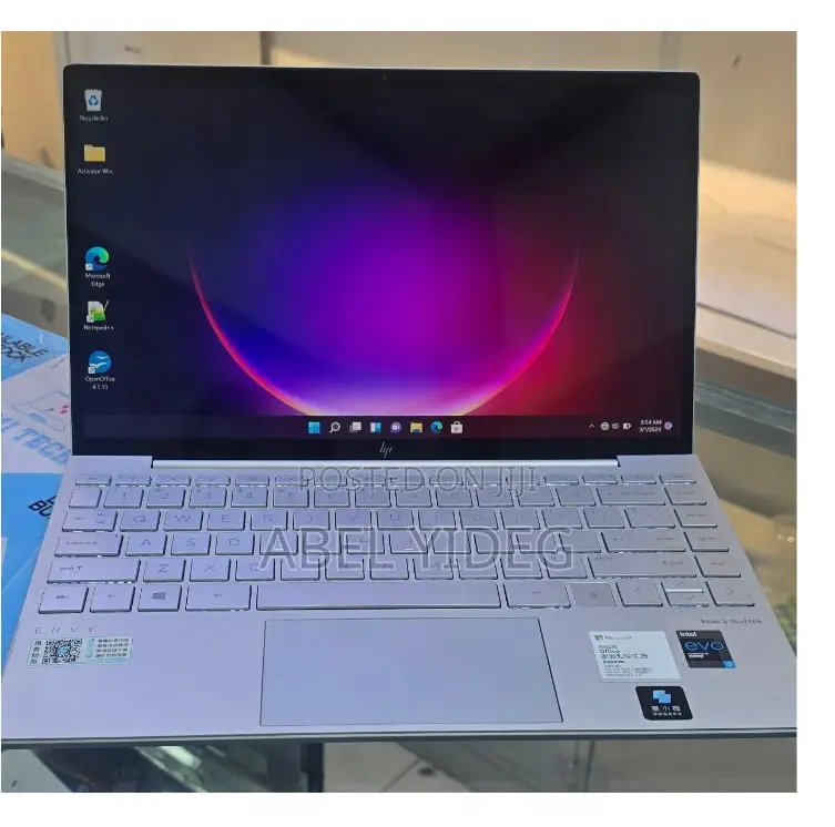 New Laptop HP Envy 13 16GB Intel Core I5 SSD 512GB