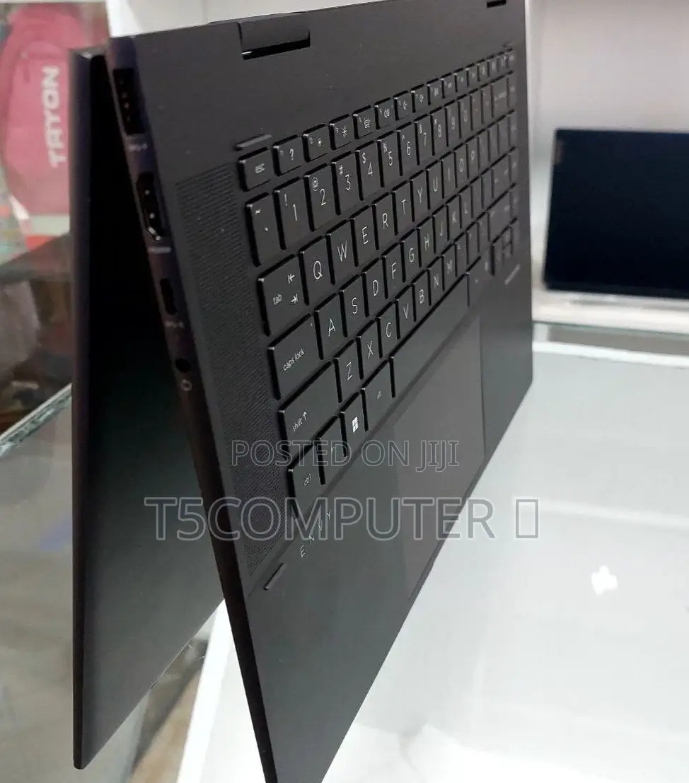 New Laptop HP Envy X360 8GB AMD Ryzen 5 SSD 512GB