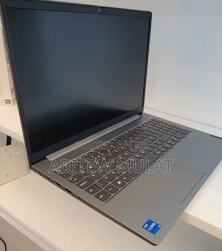 New Laptop Lenovo ThinkBook 15 8GB Intel Core I5 SSD 512GB