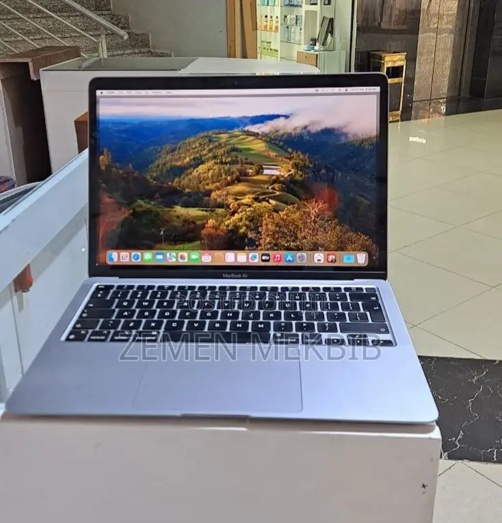 New Laptop Apple MacBook Air 2020 M1 16GB Intel Core I7 SSD 256GB