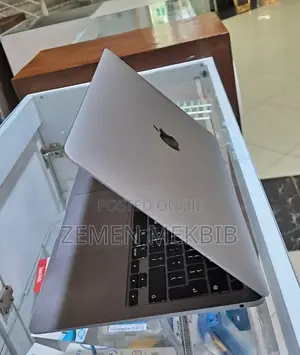 New Laptop Apple MacBook Air 2020 M1 16GB Intel Core I7 SSD 256GB