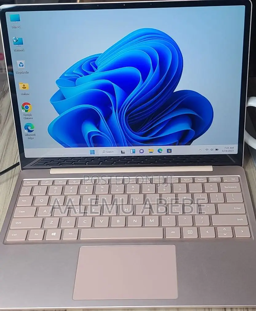 New Laptop Microsoft Surface Go 2 8GB Intel Core I5 SSD 256GB